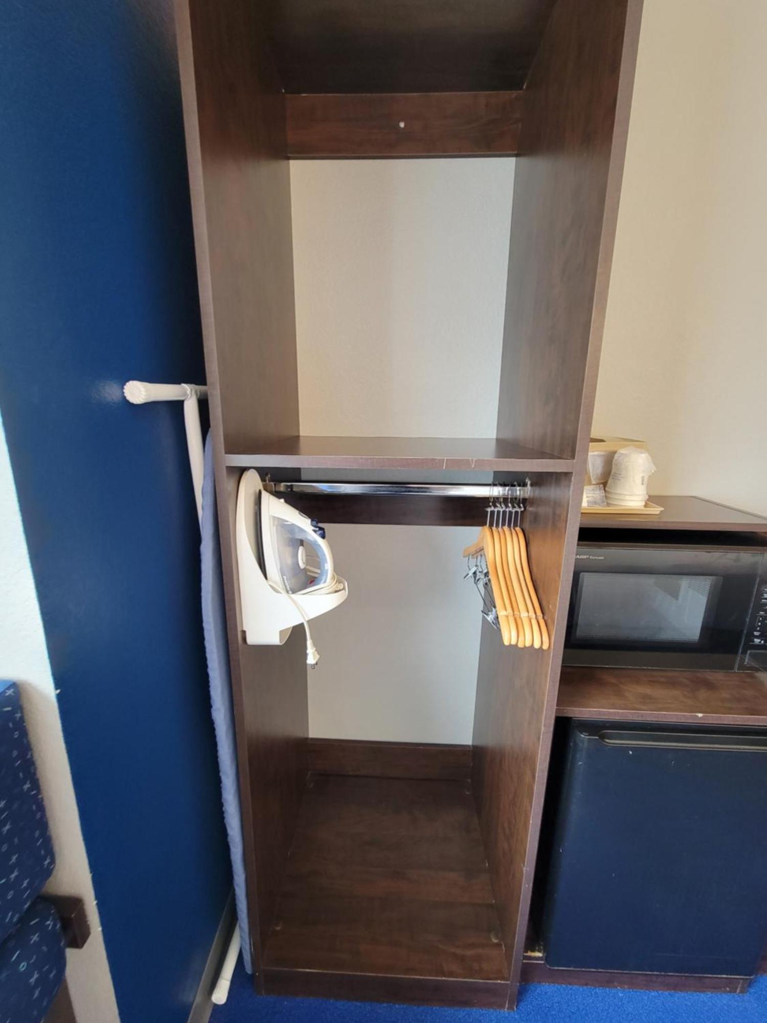 Microtel Inn & Suites By Wyndham Bluffs Council Bluffs Esterno foto