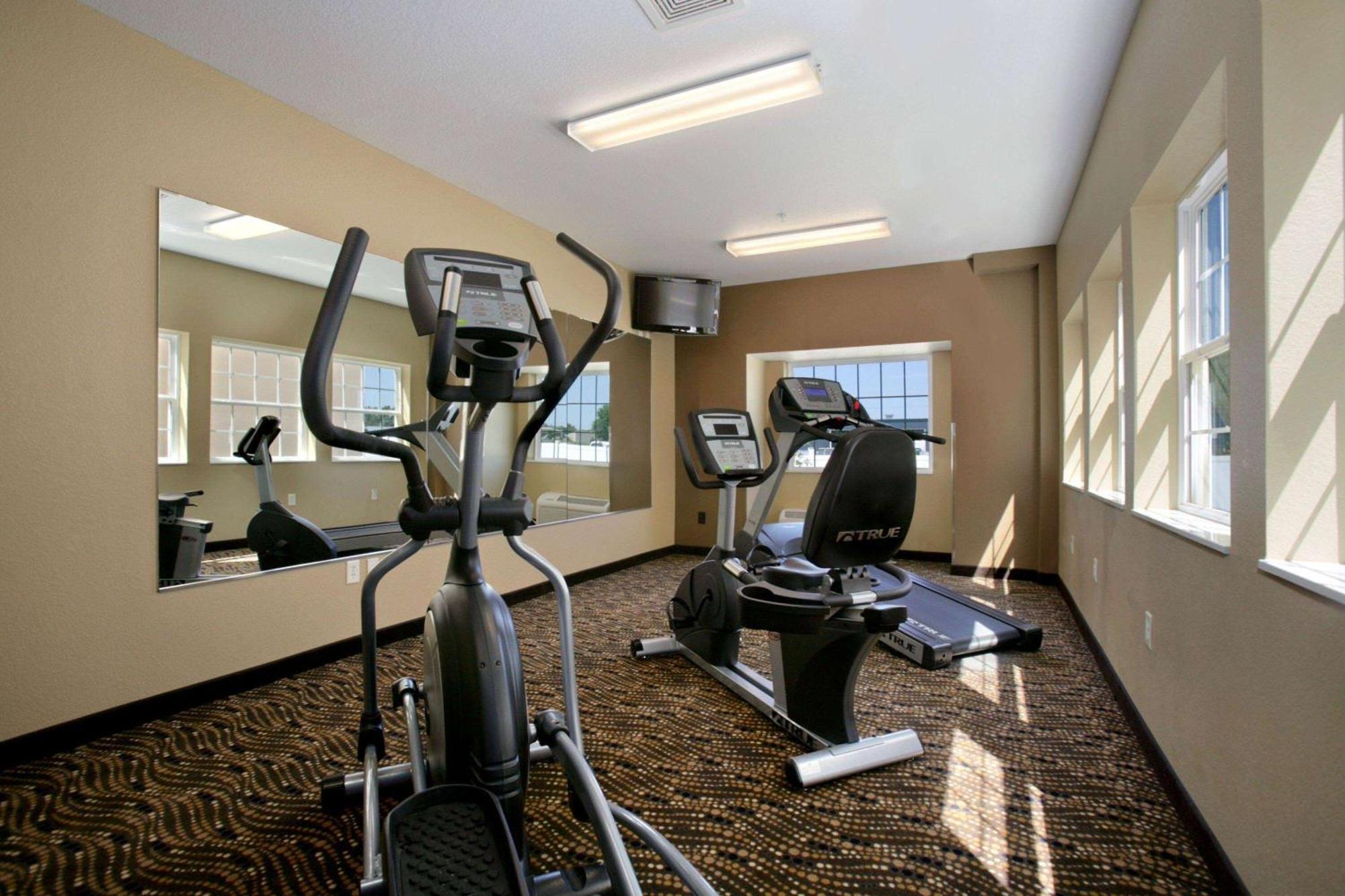Microtel Inn & Suites By Wyndham Bluffs Council Bluffs Esterno foto